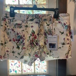 Indigo Rein Floral Shorts